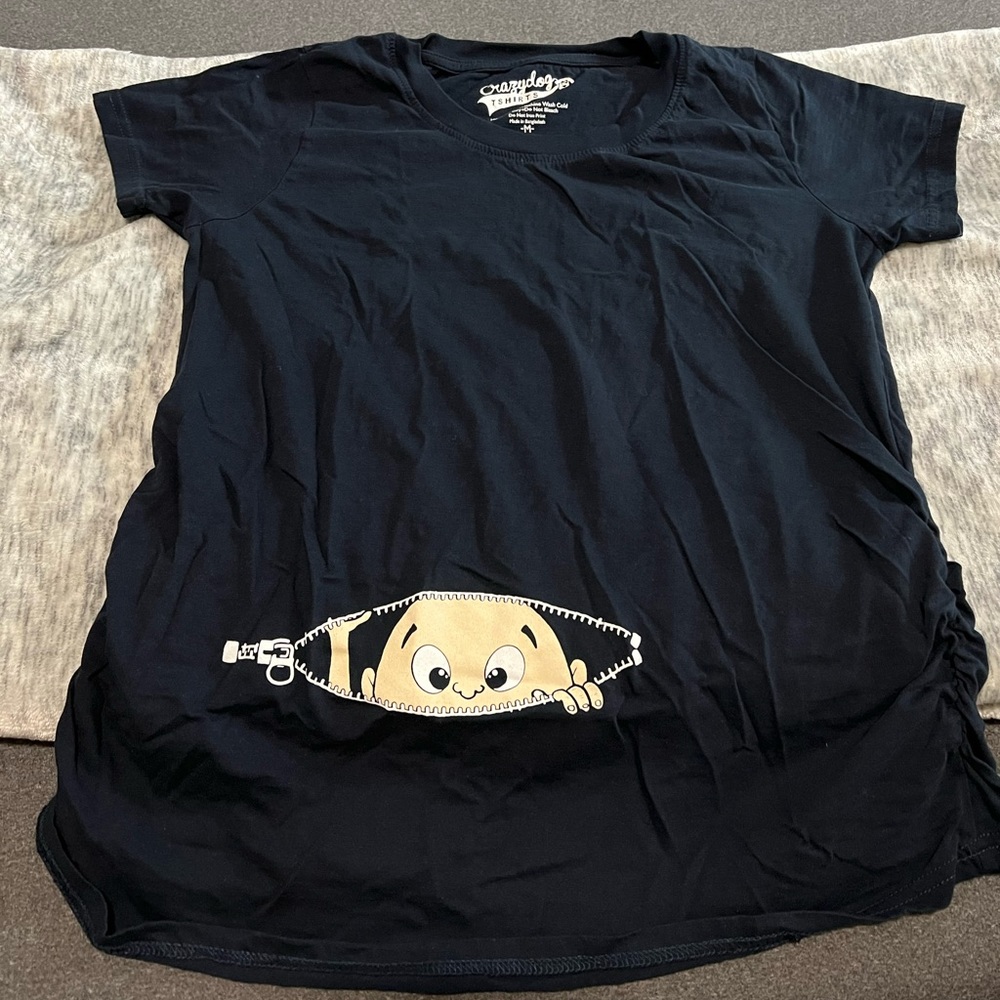 Maternity tshirt